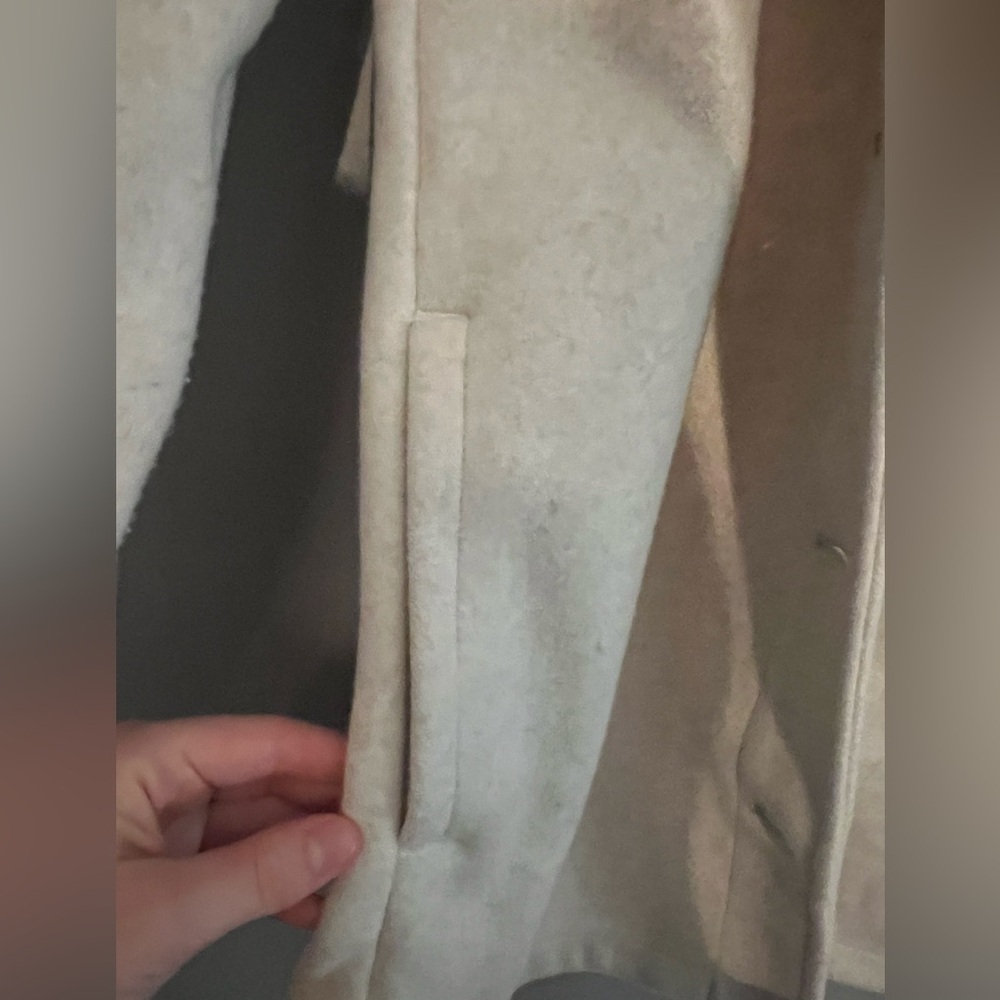Old Navy Oversized Shacket - Picture 5 of 9